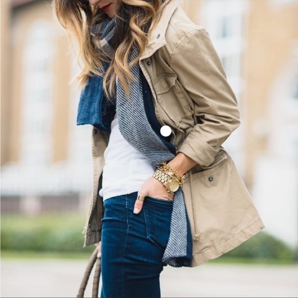 Lightweight Fall Jacket - Picture 3 of 8